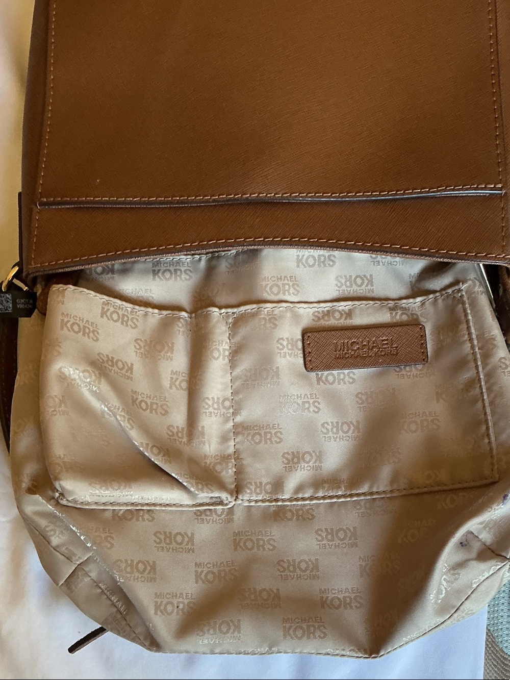 Michael Kors Light Brown Hamilton Leather Crossbody Bag - Picture 8 of 9